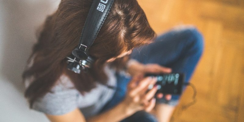 Listen to the most interesting books with Storytel