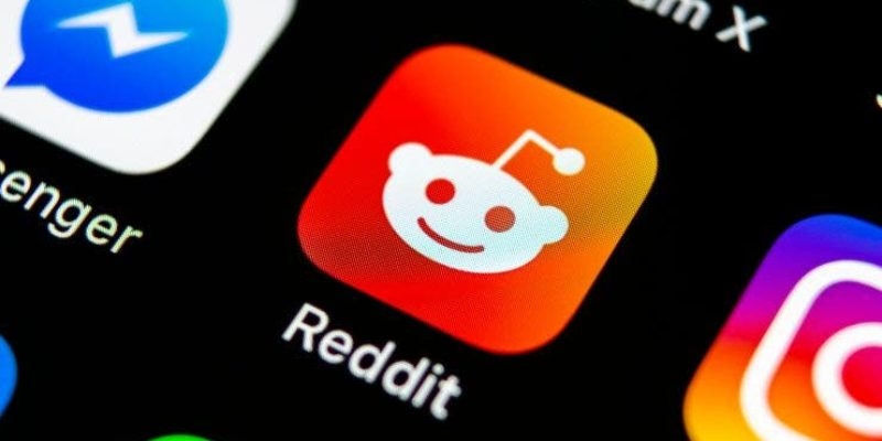 Reddit removes 7,000 communities for their hateful content