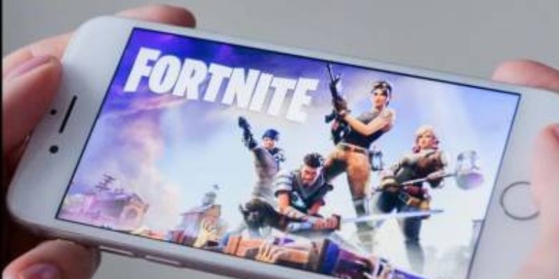 Iphones offers soar with Fortnite installed on Ebay