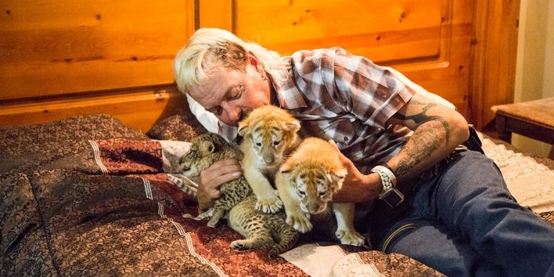 Tiger King, zoo reopening and series with Nicolas Cage